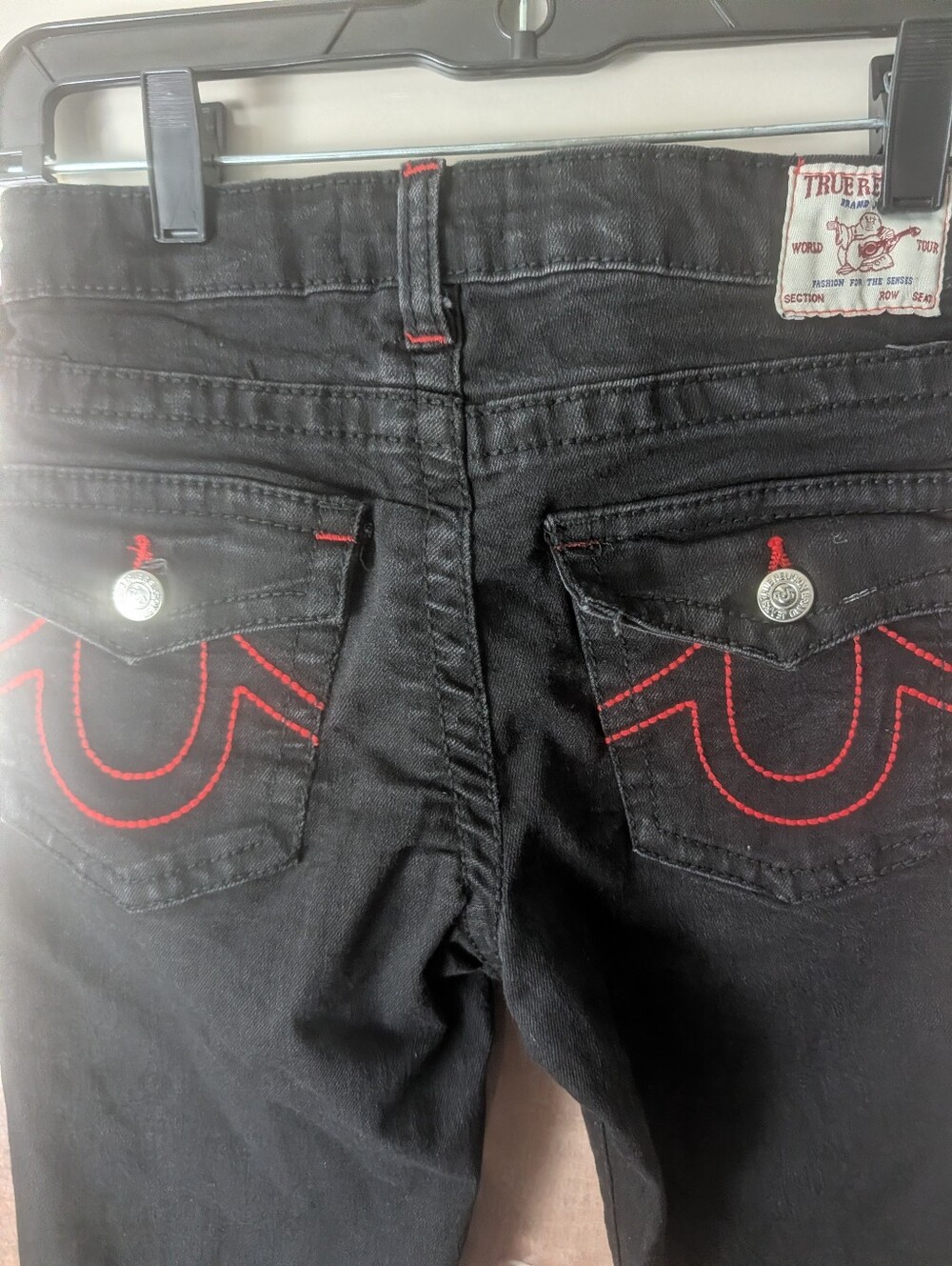 True Religion Boys Geno Relaxed Slim Jeans Black Red Stitch Size 12